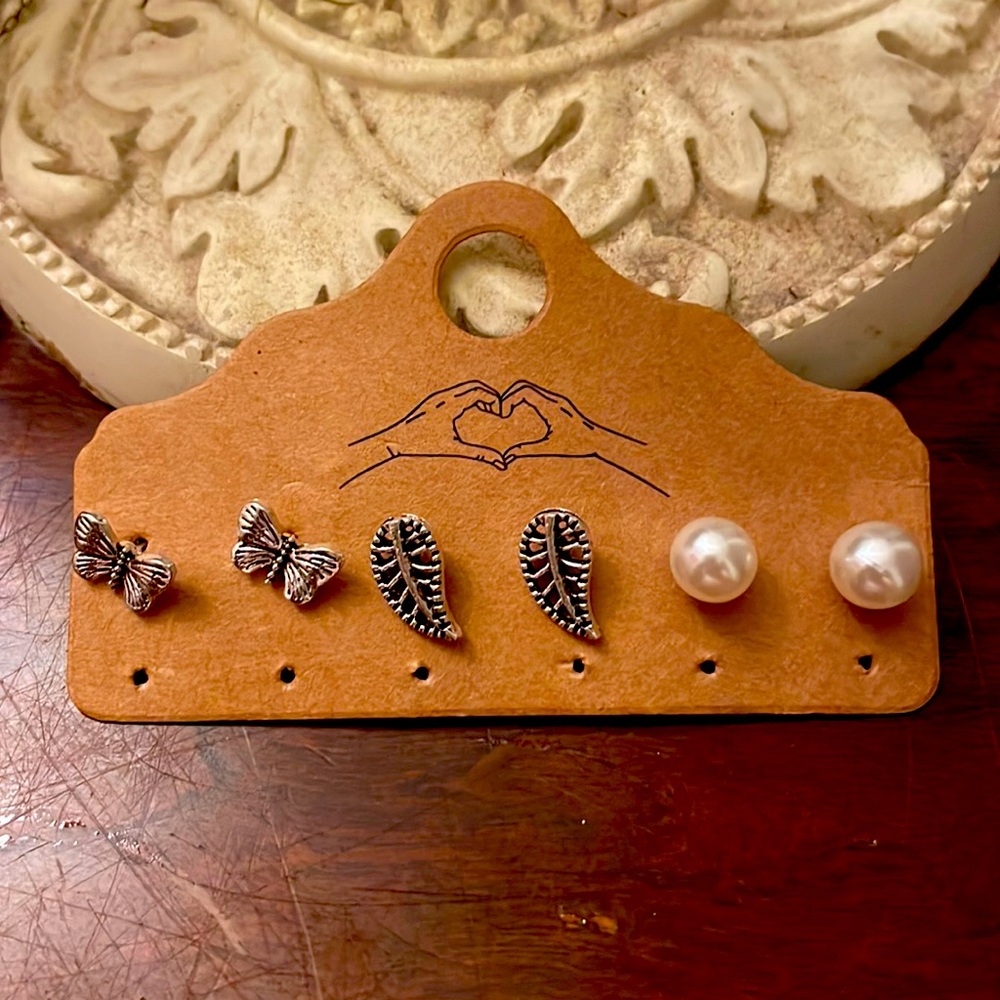 3 pairs of earrings butterfly leaf and pearl